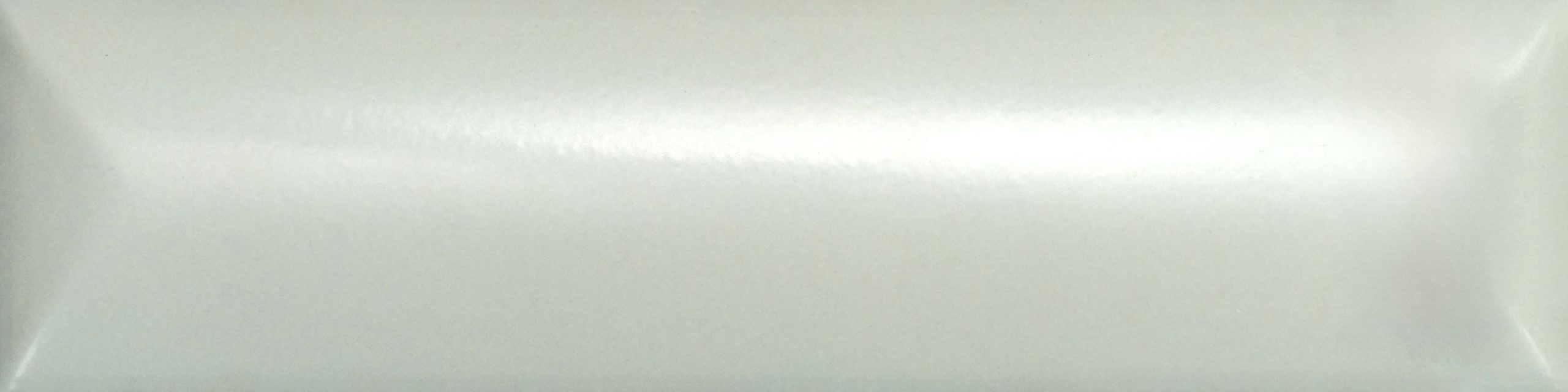 UR03_Matt-5x20cm